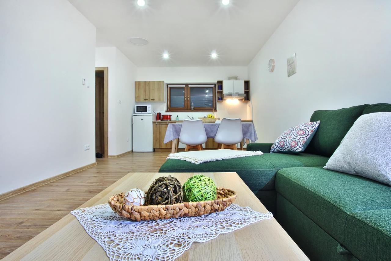 Appartement Kamilli à Bešeňová Extérieur photo
