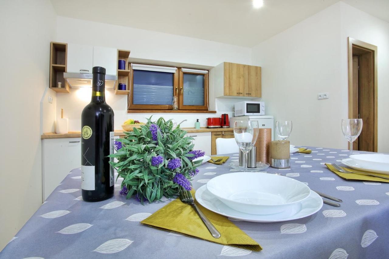 Appartement Kamilli à Bešeňová Extérieur photo
