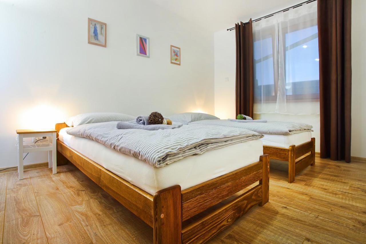 Appartement Kamilli à Bešeňová Extérieur photo